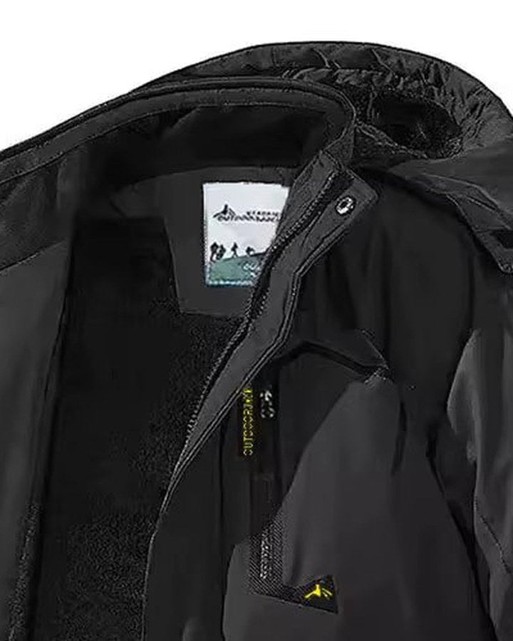Detachable hood of the ANDES jacket in Black